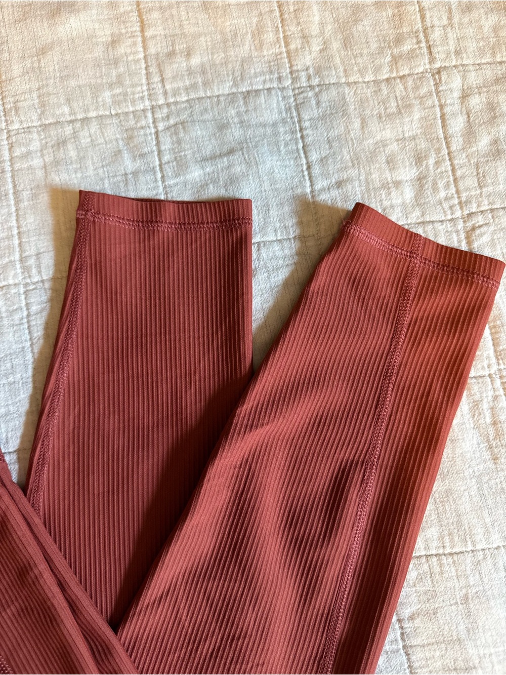 Old Navy Active PowerSoft Rust Ribbed Leggings M High Rise Pockets - Picture 9 of 9